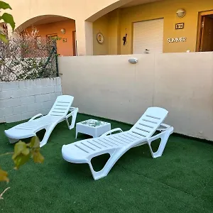 Bajo Con Jardin A Pie De Playa Y Piscina Comunitaria Con Jacuzzi Apartamento